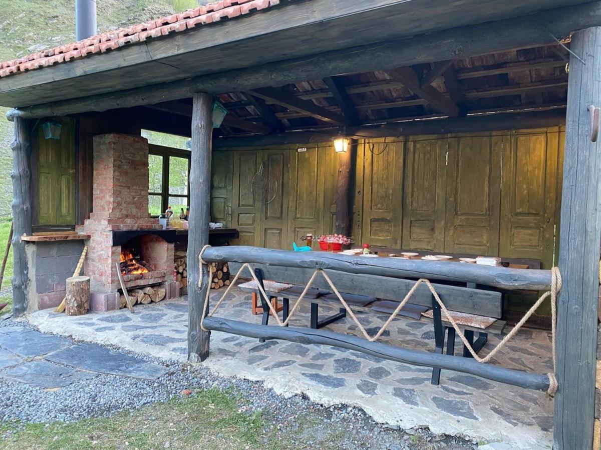 카즈베기 Little Wood House Gergeti 빌라 외부 사진